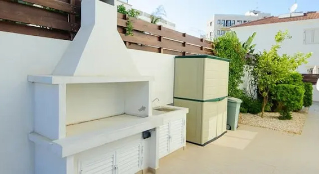 Rent Private Villa 015