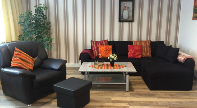 Ferienwohnung Königstein, Забронировать Отель Отели Бад-Шандау с парковкой, рядом с Информационный центр национального парка «Саксонская Швейцария», Парковка
