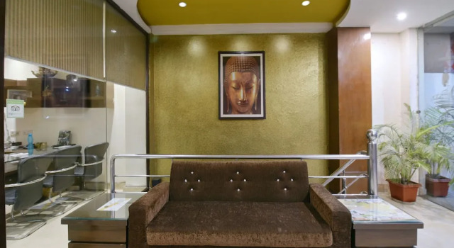 OYO 1721 Hotel Crown Royale, Rezervovat Hotel Déhrádún Uttarakhand