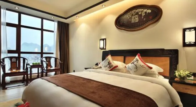 Люкс c 1 комнатой с видом на горы Lichenghua Mansion All Suites Hotel (Guilin Liangjiang Sihu High-speed Railway Station)