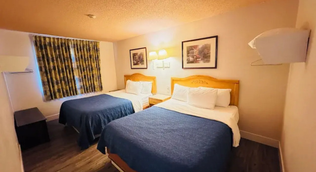 Четырёхместный люкс Canadas Best Value Inn & Suites-Castlegar