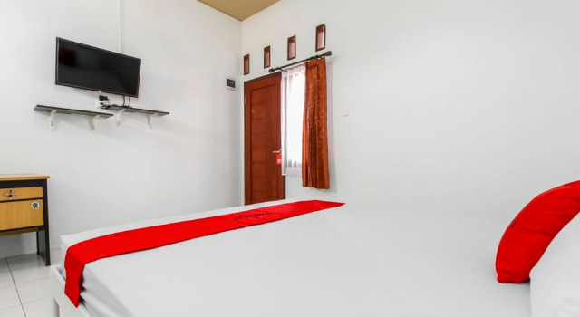 RedDoorz @ Jagakarsa 2