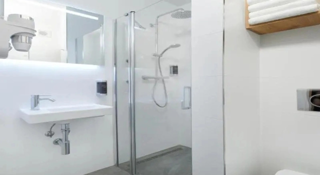 Трёхместный номер Standard с балконом Wellness Hotel Svornost