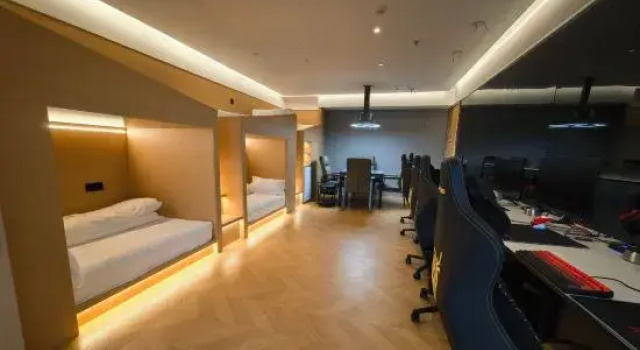 Кровать в общем номере Lvbao Jin Hua Hotel