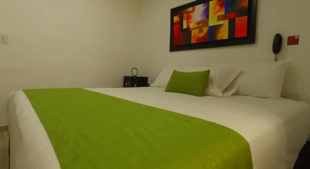 Номер Deluxe Hotel Cafe Plaza
