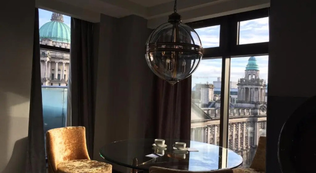 Люкс Superior DoubleTree by Hilton Belfast City Ten Square
