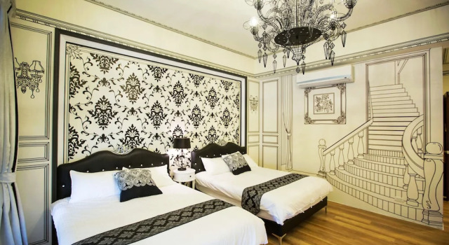 Четырёхместный номер Standard с балконом Salmon B&B