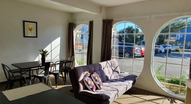 Апартаменты U Studios Paraparaumu, SureStay Collection by BW