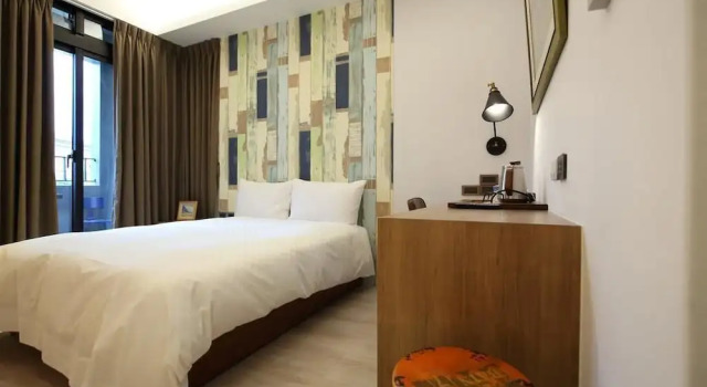 Двухместный номер Standard с балконом MIDORI Hostel