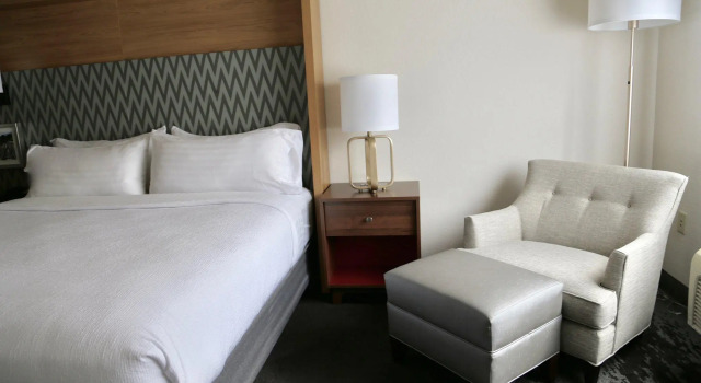 Номер Standard Holiday Inn Salem by IHG