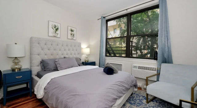 Charming UES Studio Walk to Subway Central Park, Забронировать Апартаменты/квартира Апартаменты Нью-Йорка, рядом с Концертный и выставочный зал Park Avenue Armory, Апартаменты/квартира