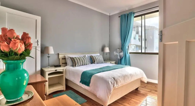Апартаменты Sunny Apartment in SEA POINT right by PROMENADE
