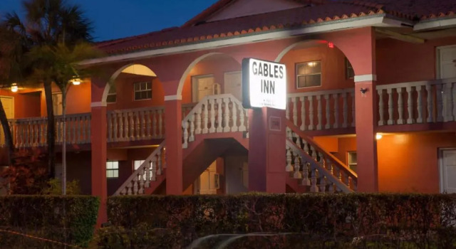 Gables Inn, Reservar Casa de hóspedes Coral Gables Miami Beach
