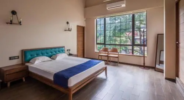 Villa 39 By Vista Rooms, Réserver Villa Hôtels à Maharashtra avec piscine, Piscine