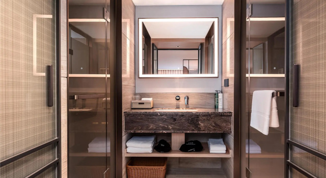 Люкс Deluxe Hilton Garden Inn Zhoushan Mount Putuo