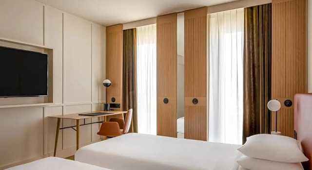 Номер Deluxe Munich Marriott Hotel City West