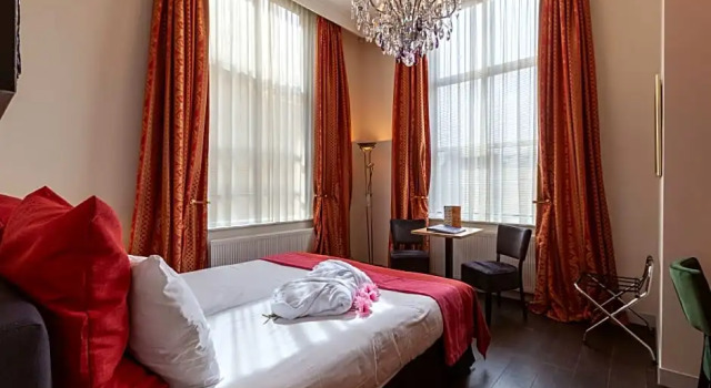 Номер Deluxe Grand Museum Hotel, BW Signature Collection