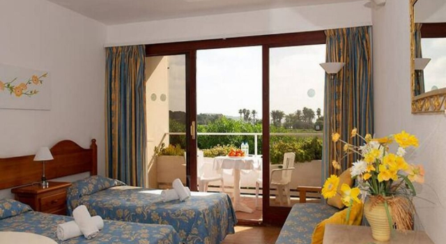 Estudio With sea View Cala Martina, Book Hotel Hotels in Ibiza with a Pool, Swimming Pool