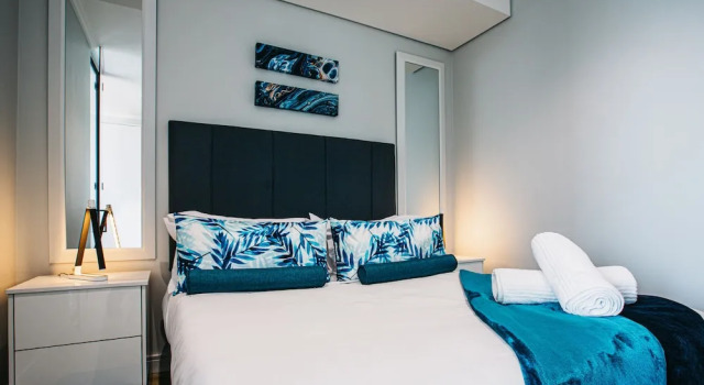 Люкс Standard Executive Apartment at Ellipse Waterfall