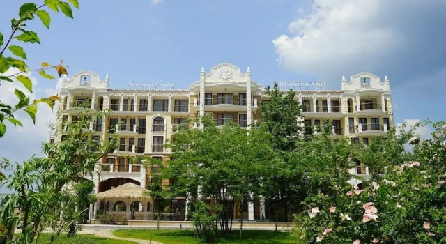 Harmony Suites 8 & 9