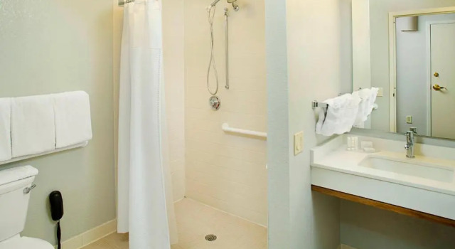 Номер Standard Courtyard by Marriott West Palm Beach Airport