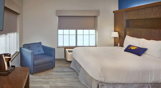 Двухместный полулюкс Scholar Morgantown, Tapestry Collection by Hilton