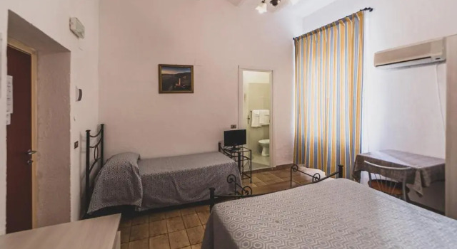 Номер Economy Hotel Alfiero
