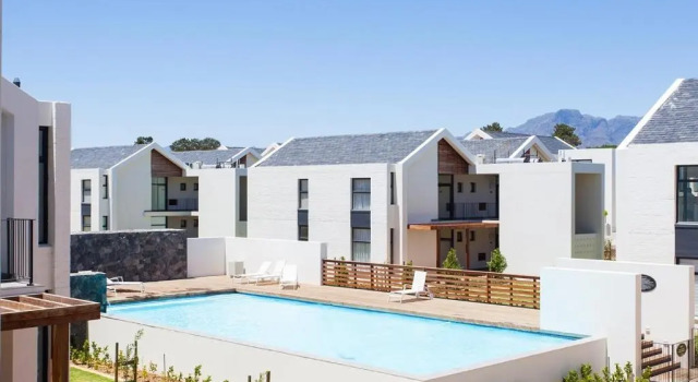 Апартаменты Polo Village 8 Val de Vie Estate