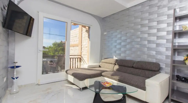 Apartments Maky & Dino, Забронировать Апартаменты/квартира Отели Водице с парковкой, рядом с Частный Пляж Отеля «Кристина», Парковка