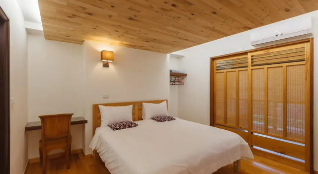 Двухместный номер Comfort с балконом Hou Shan Ren Jia B&B Hall A