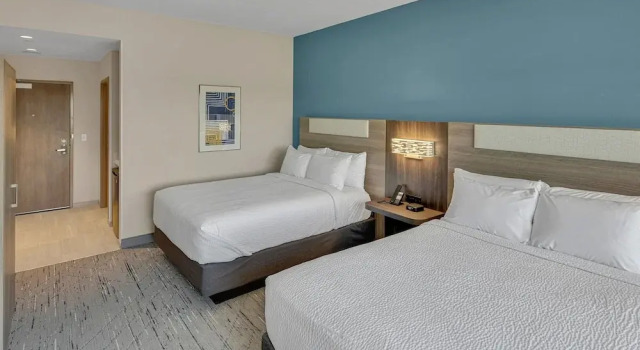 Четырёхместный номер Standard Holiday Inn Express & Suites Fort Walton Beach Eglin Area by IHG