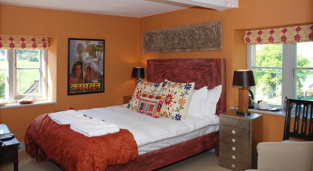 The Bath Arms Hotel, Book Hotel Cheddar Mendip Hills