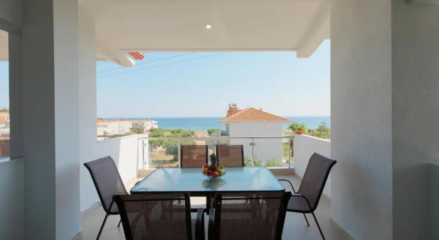 The House Of The Roses Seaview Superior Maisonette 2, Book Hotel Gerakini 