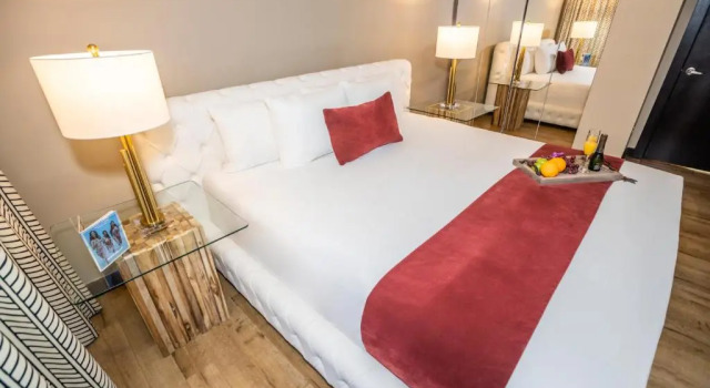 Люкс с 2 комнатами Metropole Suites South Beach