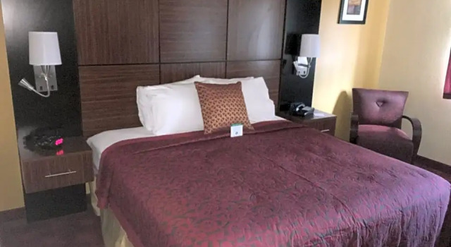 Номер Deluxe Days Inn by Wyndham Leominster/Fitchburg Area