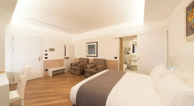 Chessas Rooms, Забронировать Гостевой дом Гостевые дома Рима, рядом с Ворота Святого Себастьяна, Гостевой дом