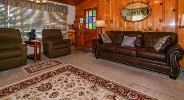 Cubby Bear Retreat-1893 by Big Bear Vacations, Rezerwuj Hotel Big Bear Lake Stany Zjednoczone