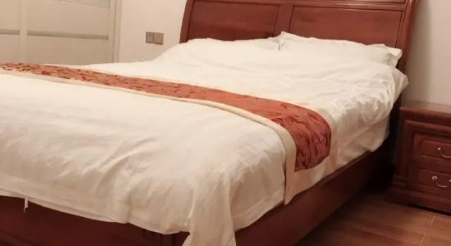 Люкс Comfort с 3 комнатами Qingyunshan Jieyou Hostel