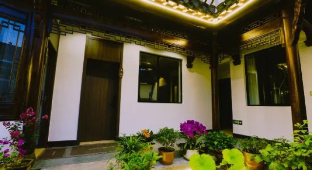 Youmi Manju · Huizhou Style Light Luxury and Beautiful Stay by the South Lake