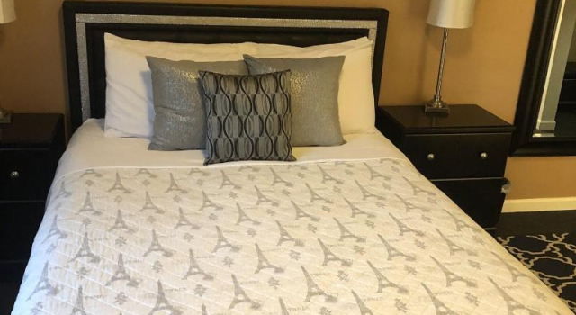 The Green Tree Hotel, Book Hotel Winston Umpqua Valley