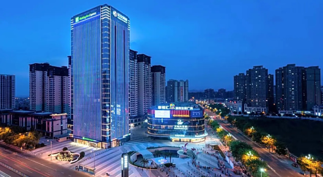 Трёхместный номер Standard Holiday Inn Express Mianyang Jiangyou