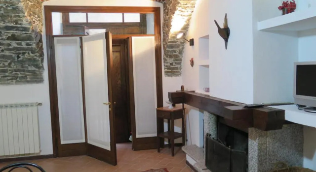 emy lake orta, Prenota Hotel Pella Lago di Orta