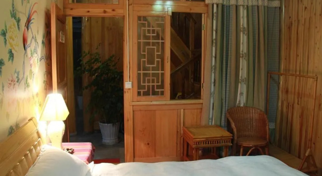 Henryi Oliv Inn, Prenota Hotel Baoshan Yunnan