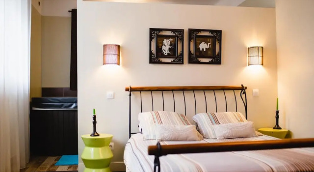 Bed & Breakfast Crosne Plazza, Book Ferieresort Resorthoteller i Ile de France, Ferieresort