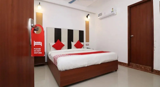 D Comfort Residency by OYO Rooms