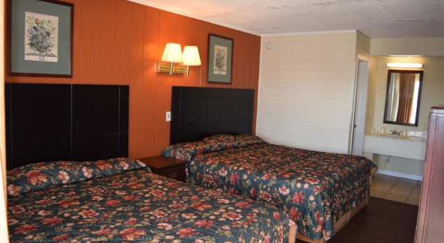 Номер Deluxe с балконом Dry Dock Motel