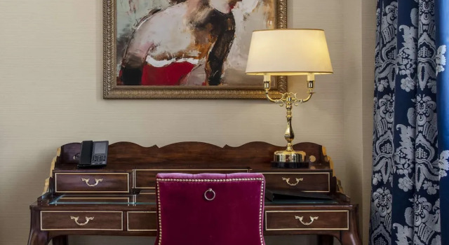 Четырёхместный номер Deluxe Waldorf Astoria Washington DC