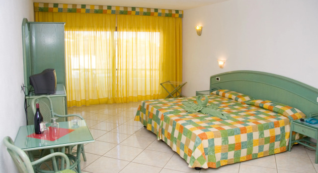 Aparthotel Esquinzo Y Monte Del Mar, จอง คอนโดโรงแรม Esquinzo Canary Islands