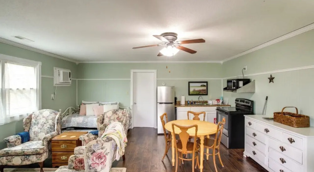Апартаменты Comfy, Freshly Remodeled Apt Near Nauvoo Temple
