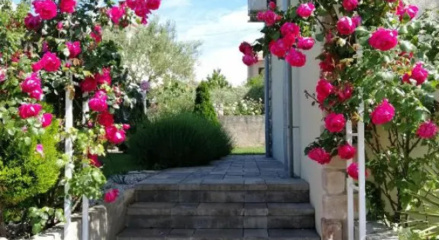 Guesthouse Olei, Забронировать Гостевой дом Малинска остров Крк, рядом с Пляж Рова